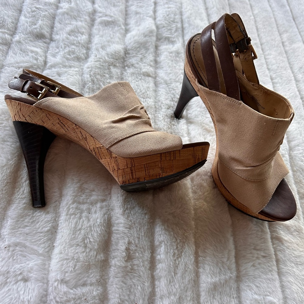Canvas Front  double  leather strap shoes. Cork and wood 4”heel.   1”. In front